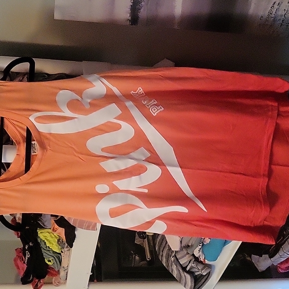 Pink brand shirt - Picture 2 of 3